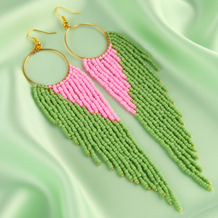 Cercei lungi margele - Cercei statement lungi verde pastel cu roz