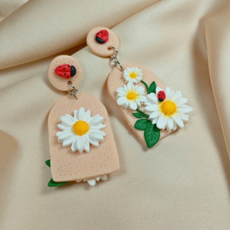 Cercei surub Margarete si buburuze [6]