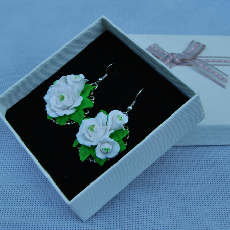 Cercei trandafiri albi [5]