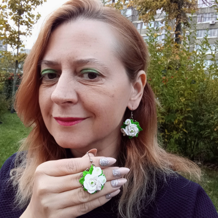 Cercei trandafiri albi [2]