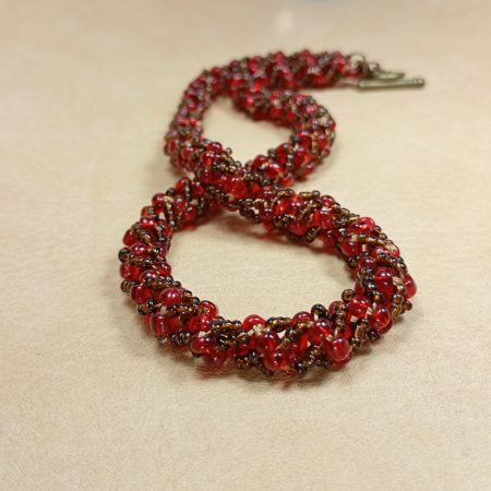 Colier Roșu din Mărgele Cusute [14]