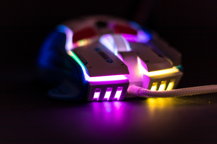 Mouse Gaming G6, Alb, RGB On-Off, 12800 DPI Reglabil, 6 trepte, 10 Butoane Programabile, Iluminare LED, Ergonomic, Performanta si Precizie [12]