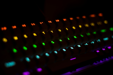 Tastatura mecanica gaming, RGB, 68 taste, Cablu Type-C la USB, 12 moduri de iluminare, Ergonomica, Dimensiune redusa, Blue switch, Alba, Plug'n'Play [8]
