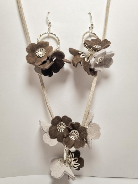 Set cercei cu pandant din piele naturala FLORI [5]