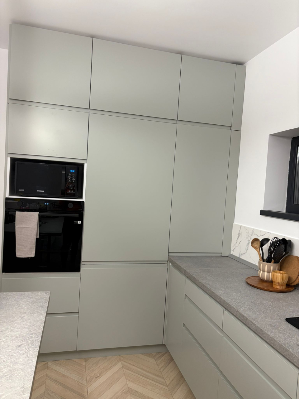 Bucătărie „Beige Harmony” [4]