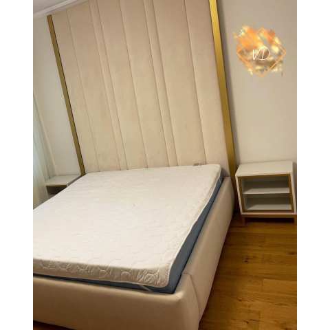 Pat tapițat Empress [1]