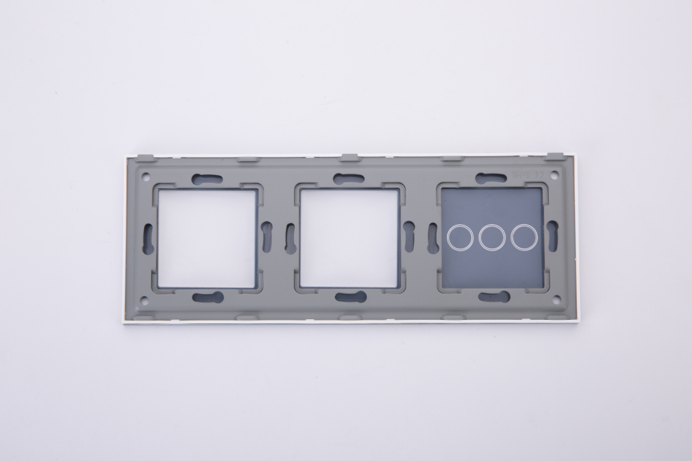 Panou intrerupator triplu cu touch si priza dubla din sticla, 86x228mm, Alb [2]