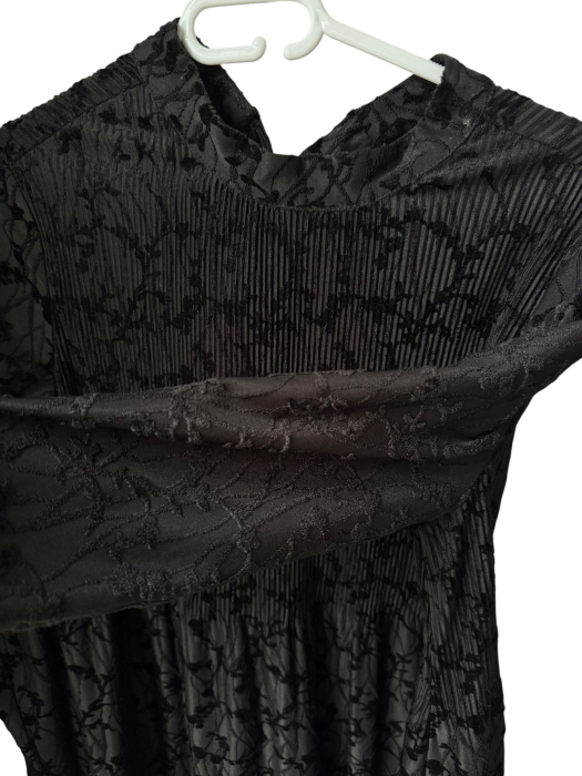 Rochie elegantă de damă cu dantelă florală și guler decorativ [4]