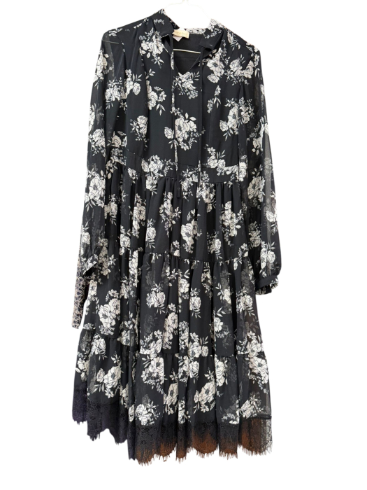 Rochie lungă, elegantă, cu imprimeu floral alb pe fond negru [1]