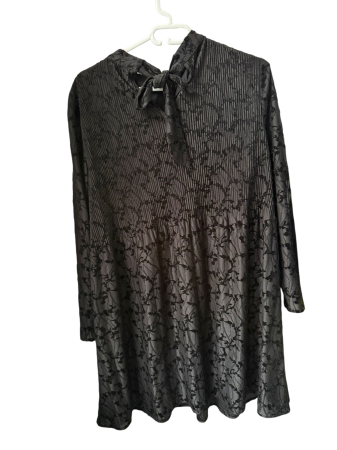 Rochii - Rochie elegantă de damă cu dantelă florală și guler decorativ