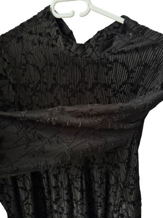 Rochie elegantă de damă cu dantelă florală și guler decorativ [3]