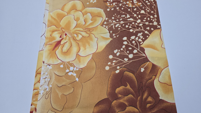 Material bumbac standard lichidare stoc, 4.5m, imprimeu floral auriu [1]
