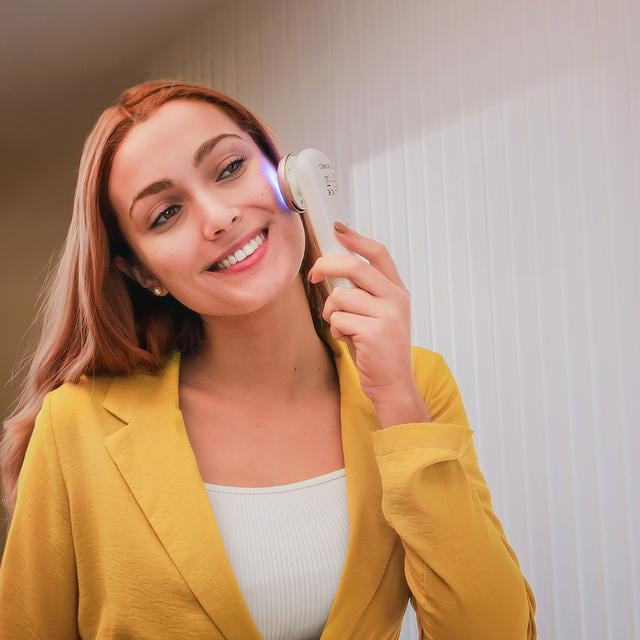 Aparat Pentru Tratament Facial si Intinerirea Pielii Cecotec Bamba FaceCare LightSonic , Masaj facial, EMS, Lumina albastra si rosie [5]