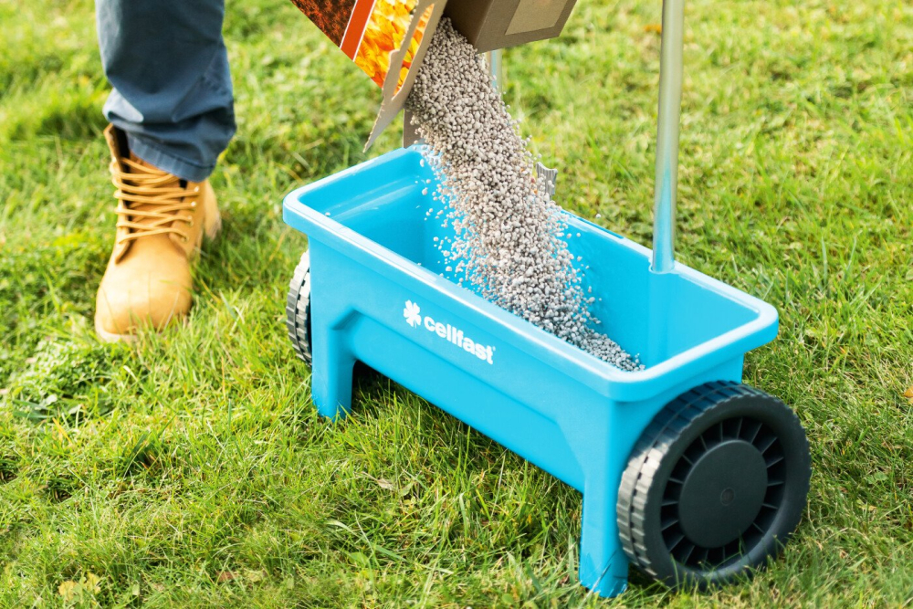 Dispozitiv imprastiat seminte si ingrasamant cu roti Cellfast [2]