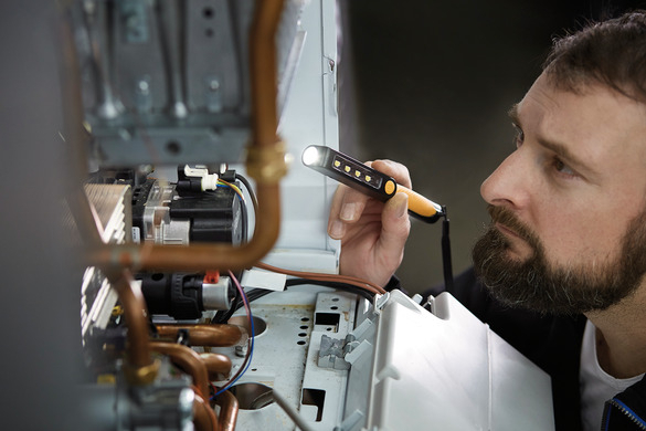 Lanterna de Lucru LED Brennenstuhl 1175890, LED, 200 +150 Lumeni, 4+1 SMD LED,  Acumulator 1600mAh, Autonomie 3.5 ore [6]