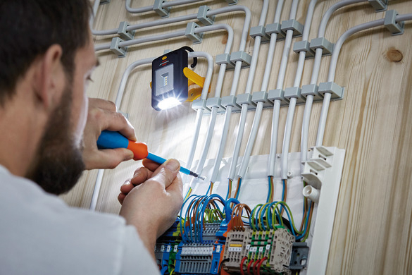 Lanterna de Lucru LED Brennenstuhl 4+3 SMD LED, 200 Lumeni, rotire 360  , Autonomie 24 ore, [4]