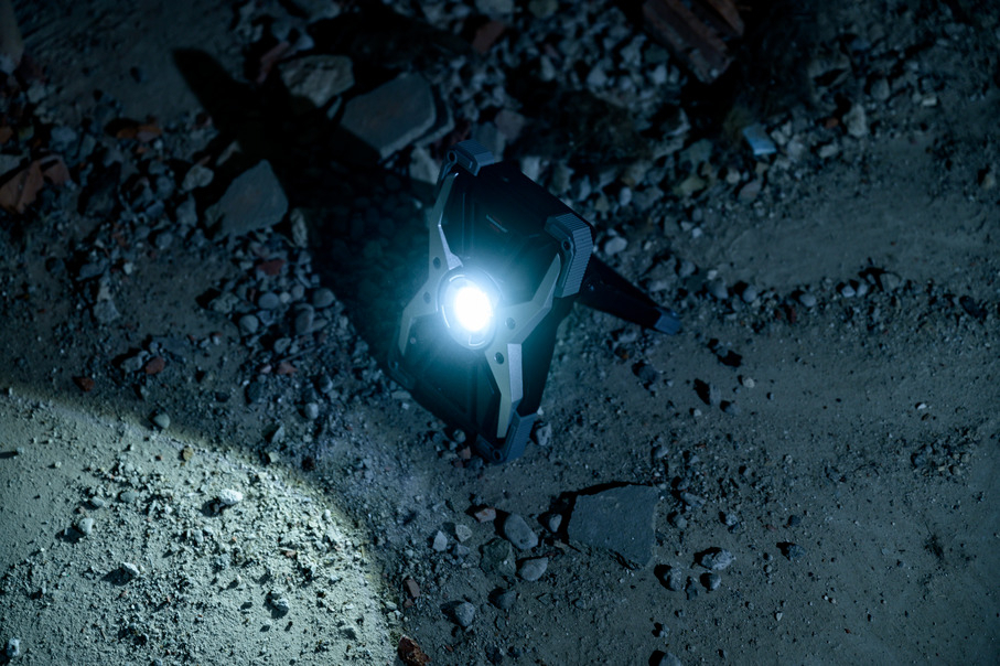 Proiector LED podea portabil Brennenstuhl RUFUS 1500 MA, Acumulator reincarcabil USB-C, 15W COB LED, 1500lm, 15W IP65, Powerbank [7]