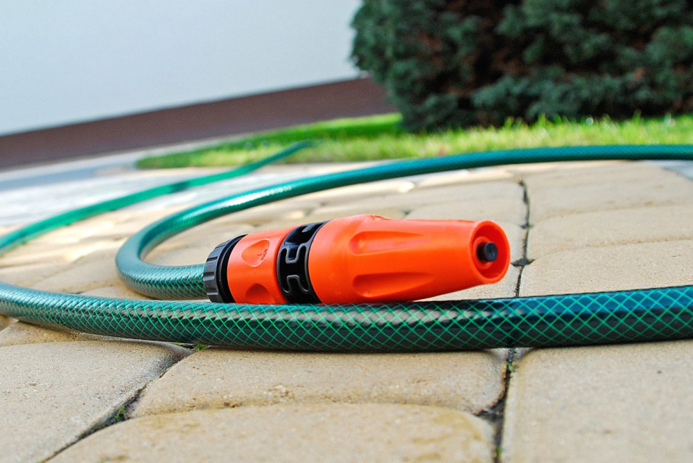 Set furtun gradina irigat 3 straturi cu armatura ECONOMIC Cellfast ,3 4   20m, stropitor, conector [3]