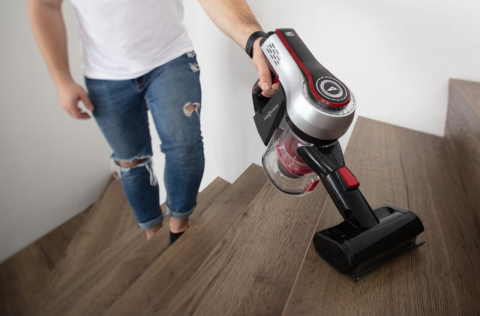 Aspirator vertical 2 in 1 fara fir ETA Elastic 2231, Li-ion 21.6 V, 0.45 l, tub flexibil, negru cu rosu [2]