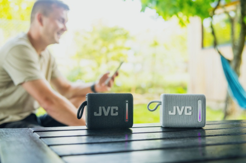 Boxa portabila JVC XS-E114B, radio FM, Bluetooth, IPX6, Litiu-ion 3,7 V / 2000 mAh, negru [9]