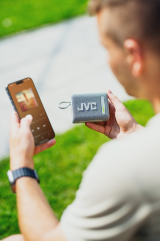 Boxa portabila JVC XS-E114G, radio FM, Bluetooth, IPX6, Litiu-ion 3,7 V / 2000 mAh, gri [8]