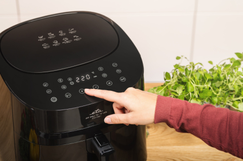Friteuza cu aer cald ETA Fritta Digi 3168 90000, 1800 W, 7.2 litri, 40-220 °C, 8 programe, control tactil, negru [9]