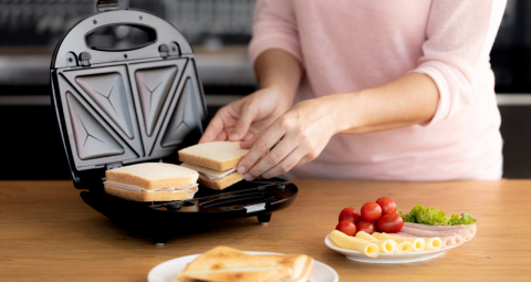 Sandwich-maker 4 in 1 Gallet Torcy CRO 616, 700W, 4 tipuri de placi detasabile [1]