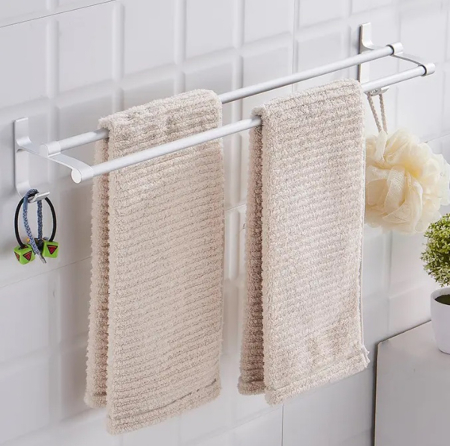 Baie - Bucatarie - Suport din aluminiu pentru 2 prosoape + 2 cuiere, lungime 60 cm, culoare Argintiu