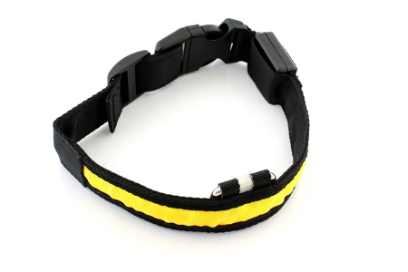 Pet Shop - Zgarda iluminata cu LED pentru caine sau pisica, culoare Galben, AVX-AG232B