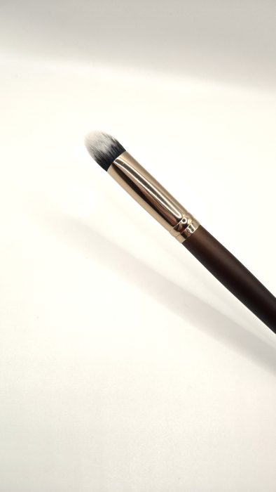 Pensulă profesională anticearcăn 17 [3]