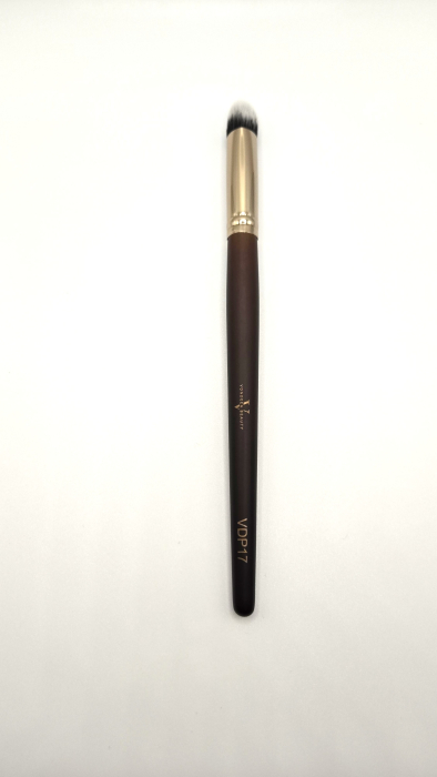 Pensulă profesională anticearcăn 17 [2]