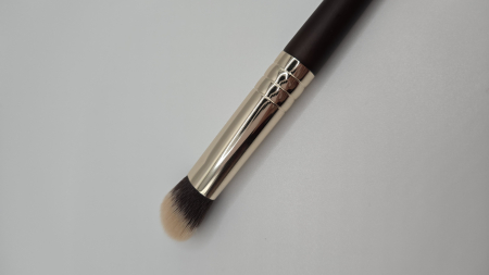 Pensulă profesională corecții 18 [3]