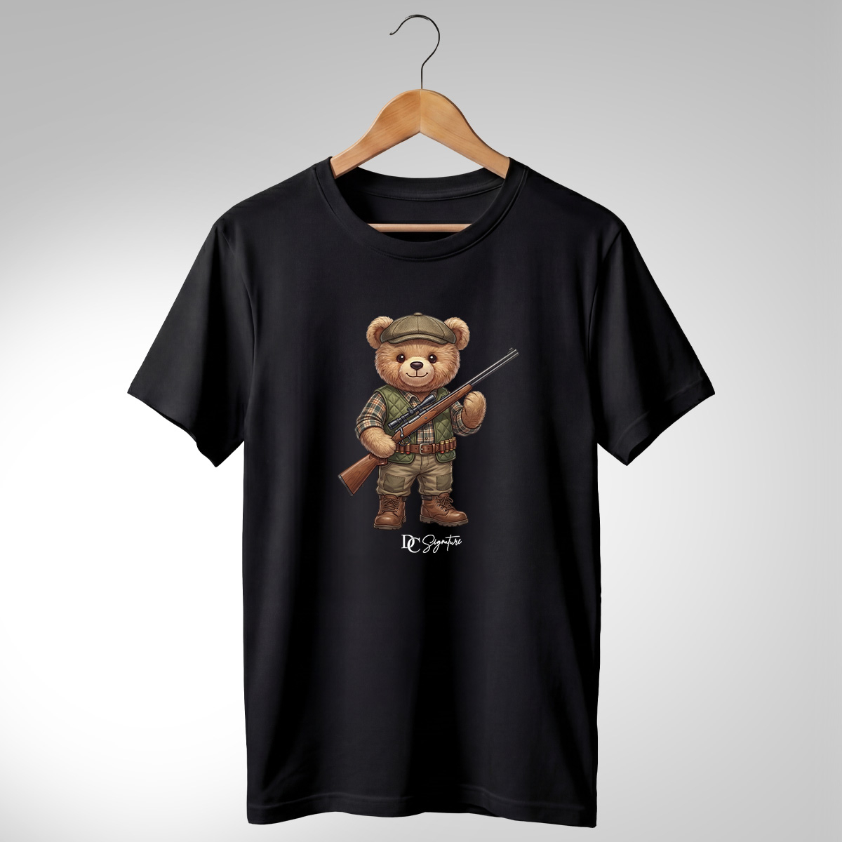 Tricou cu ursuleț vânător – lunetă și echipament [2]