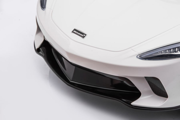 Mașinuță electrică pentru copii McLaren GT – 12V | Alb [10]
