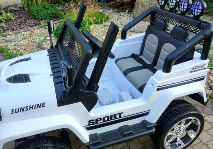Mașină Electrică pentru Copii Jeep 4x4 12V 4x45W Alb [17]