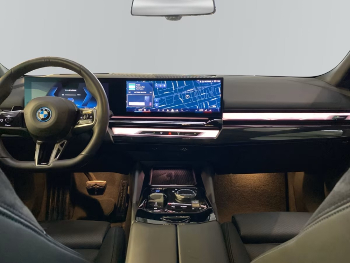 BMW i5 - 1199Euro - xDrive40 Sedan, 394CP, Electric ,Verde [3]