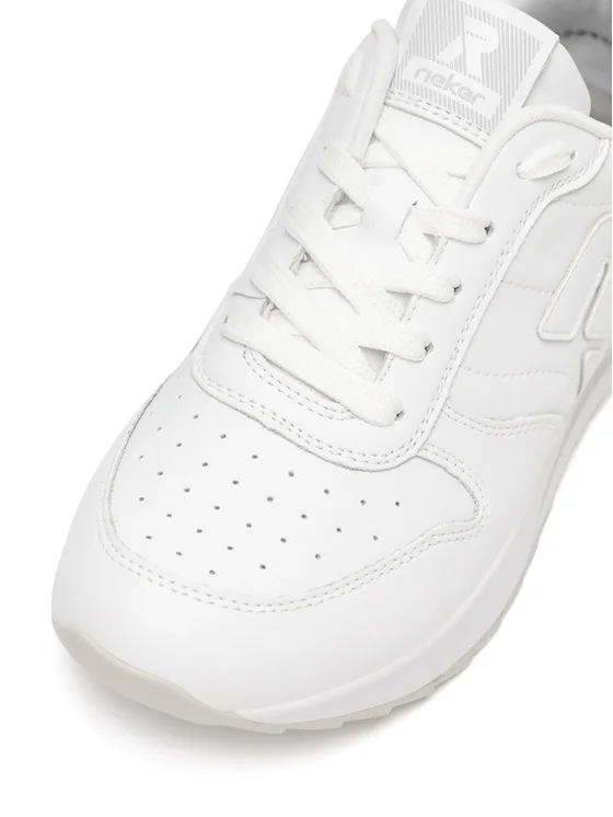 W1202 00 WHITE 38 RIEKER WOMAN SS25 [3]
