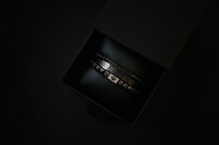 Brățară cu Coroana [2]