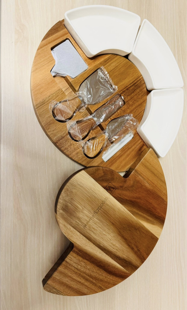 Platou elegant pentru brânzeturi din lemn de acacia, cu set de cuțite inclus [3]