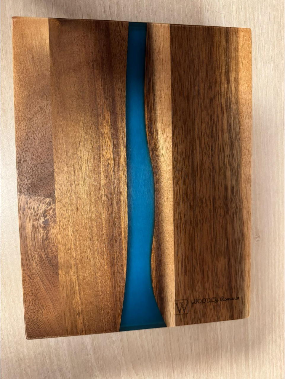 Tocător din lemn de acacia & rășină epoxidică [4]