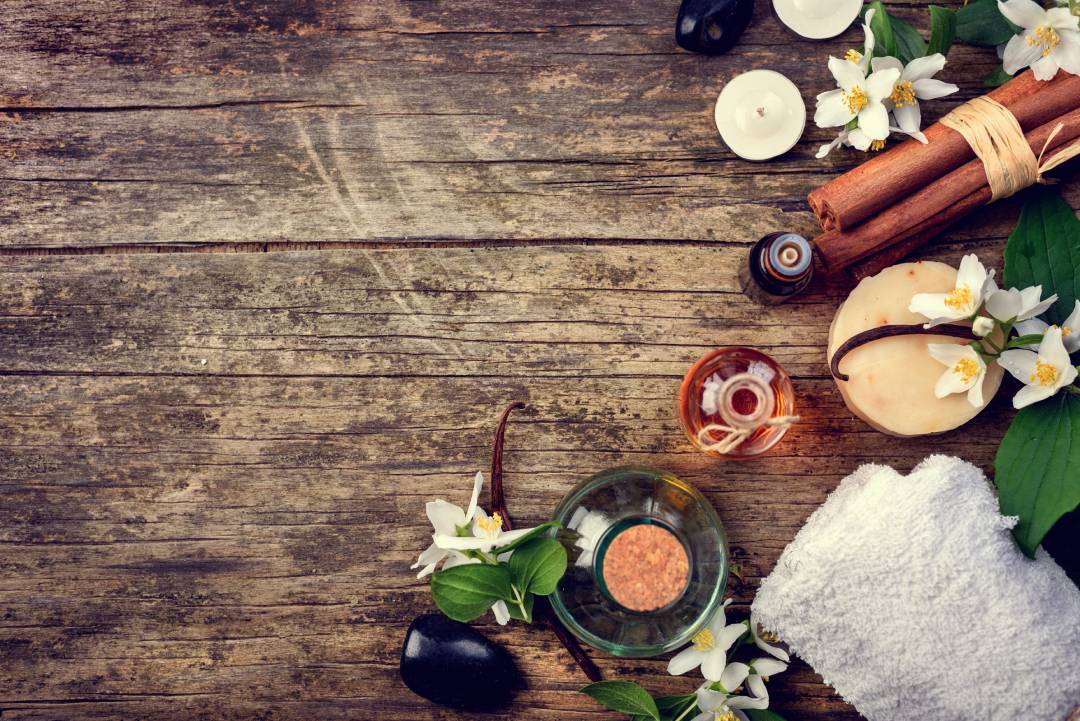 Uleiuri esențiale folosite în masajul de aromaterapie