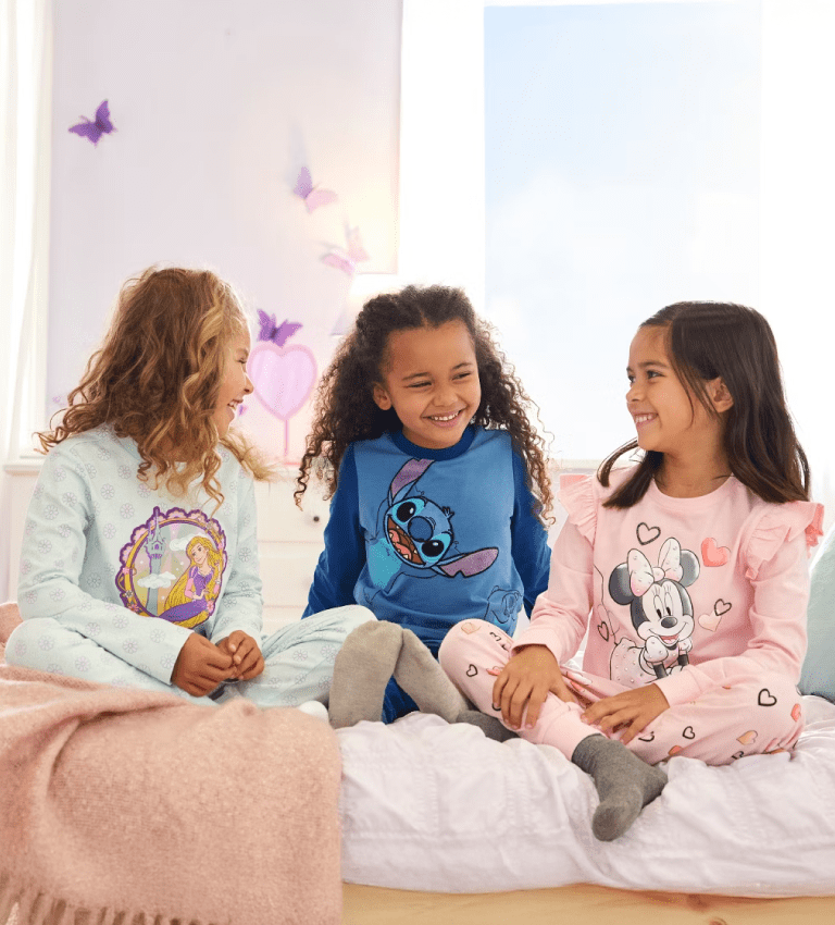 Somnul devine o aventură magică!