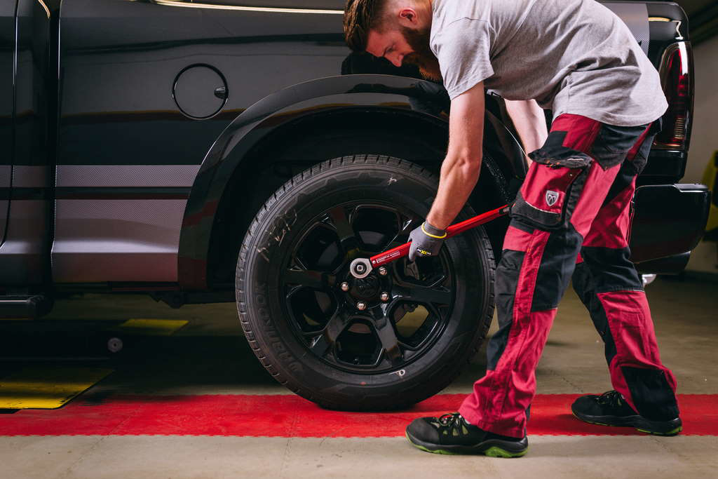 Cheie dinamometrica Gedore R68900300, 578mm, 1/2', 60 - 300 Nm [3]