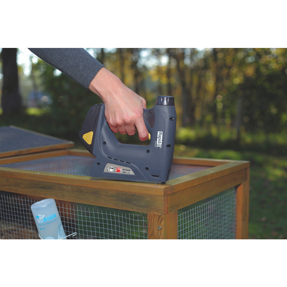 Rapid 5000128, Capsator/ciocan electric cu acumulator BTX530, functional cu capse No.53 si cuie No.8, + geanta [9]