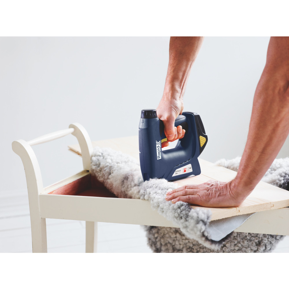 Rapid 5000128, Capsator/ciocan electric cu acumulator BTX530, functional cu capse No.53 si cuie No.8, + geanta [6]