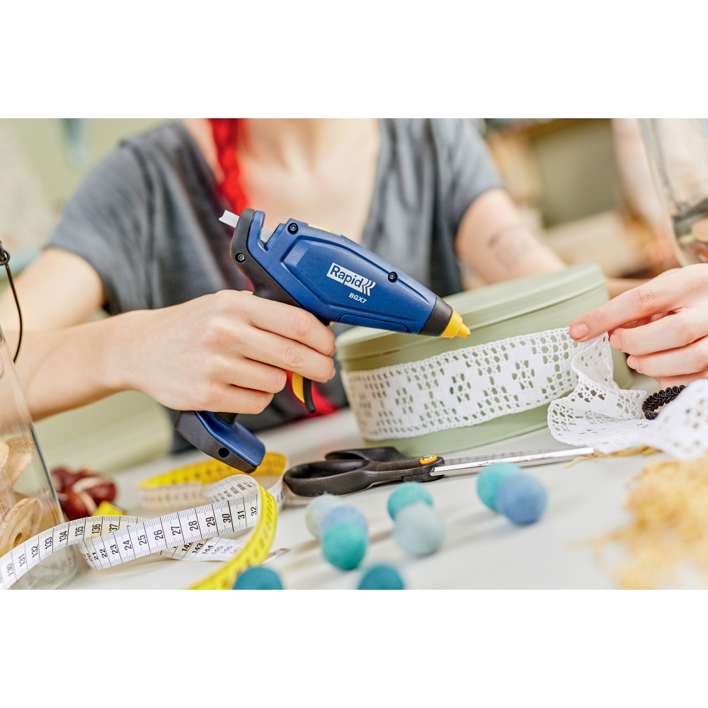 Rapid 5001401, Pistol de lipit cu acumulator GlueGun Rapid BGX7, albastru, debit 150g/h, 170°C, functional cu batoane de 7 mm [7]