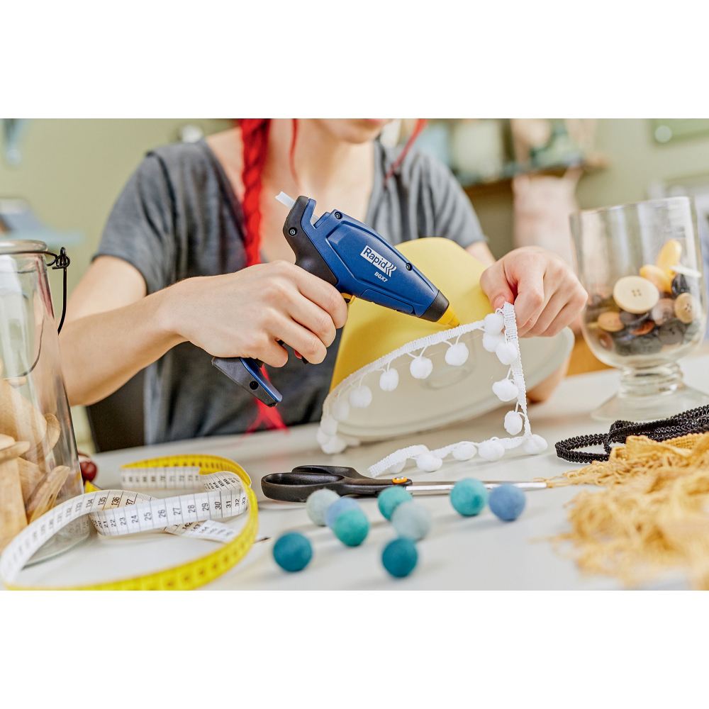 Rapid 5001401, Pistol de lipit cu acumulator GlueGun Rapid BGX7, albastru, debit 150g/h, 170°C, functional cu batoane de 7 mm [5]