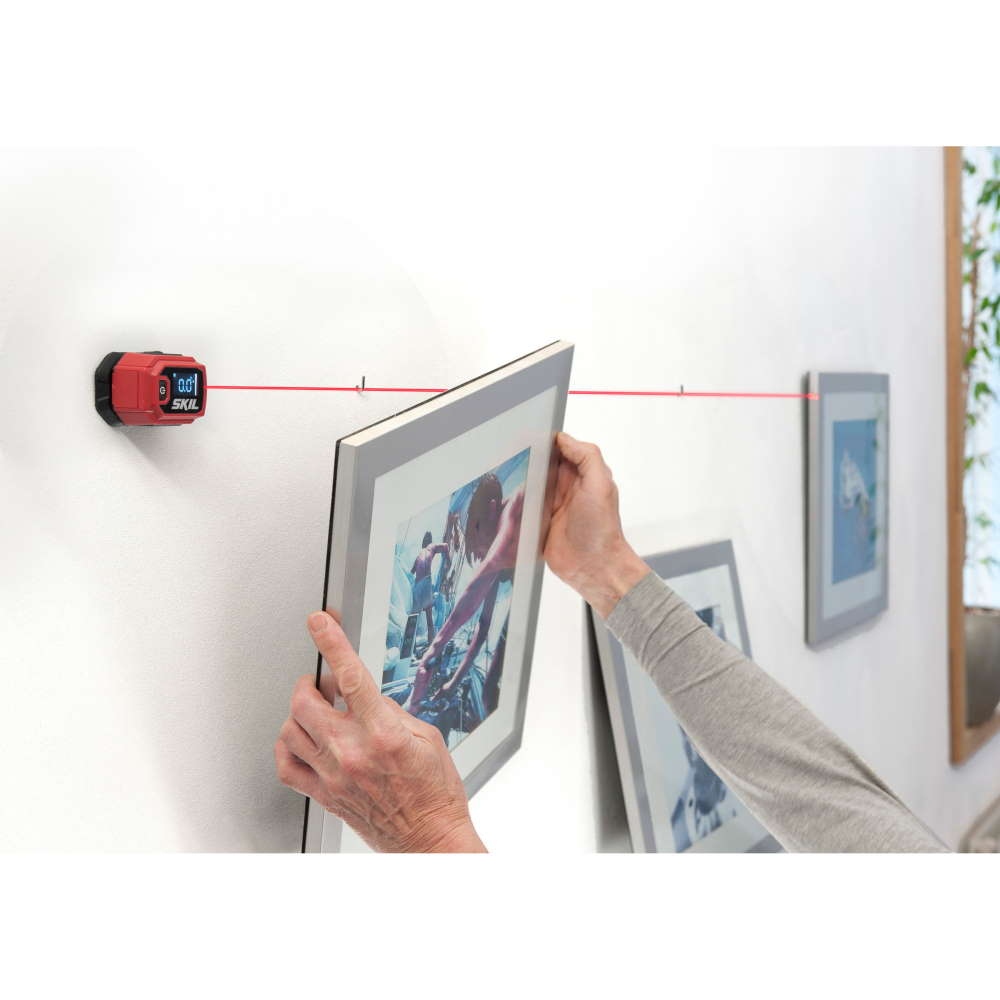 SKIL 1900 AA Nivela laser digitala cu linie, lumina rosie, raza de actiune 4.5m, margine magnetica, include 2 baterii AAA, baza suport perete, accesoriu raportor [2]