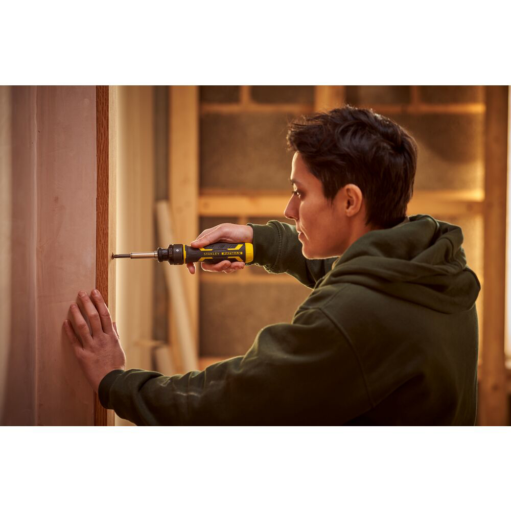 Stanley FMHT62692-0, Surubelnita multibit SpeedDrive FatMax cu clichet, magazie de biti + 3 biti inclusi [24]