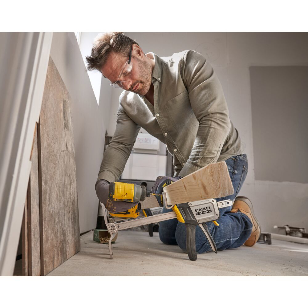 Stanley FMHT83552-1, Set doua menghine Fatmax TradeLift, capacitate 150kg, deschidere max. 220mm, sistem de blocare rapida [30]